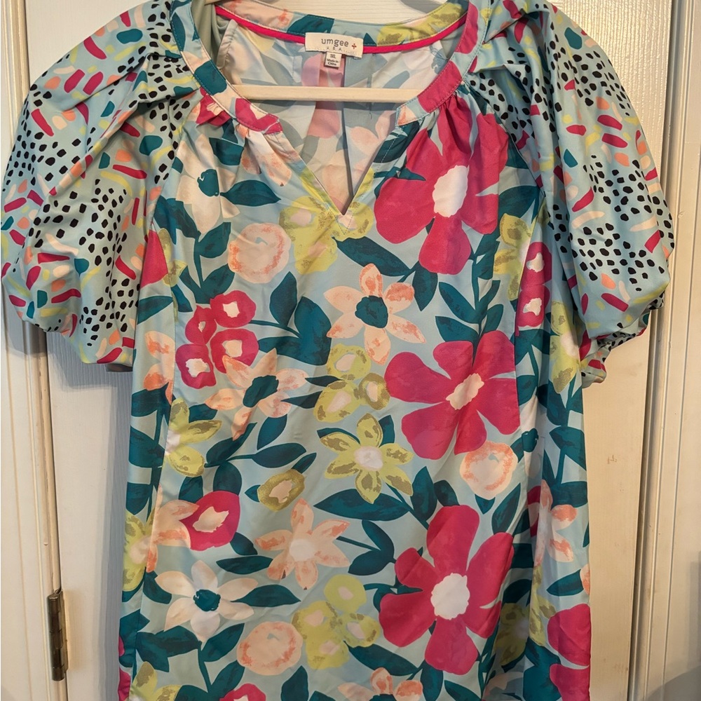 Umgee silky boutique blouse 1x